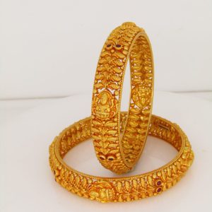 Antique Bangle MJ: 726502719