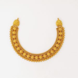 28 ANTIQUE NECKLACE : 748205139