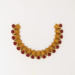 28 ANTIQUE NECKLACE : 748209382