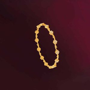 Diamond Bangle : C70005