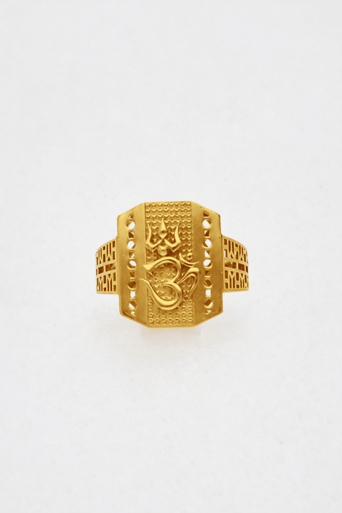 GOLD RING